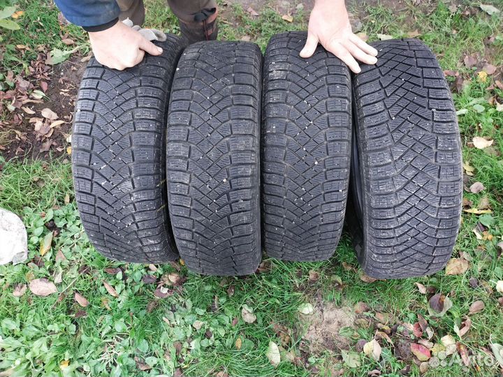 Pirelli Ice Zero 2 215/65 R17