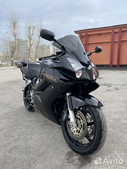 Honda VFR 800F, 2002г. Без пробега по РФ