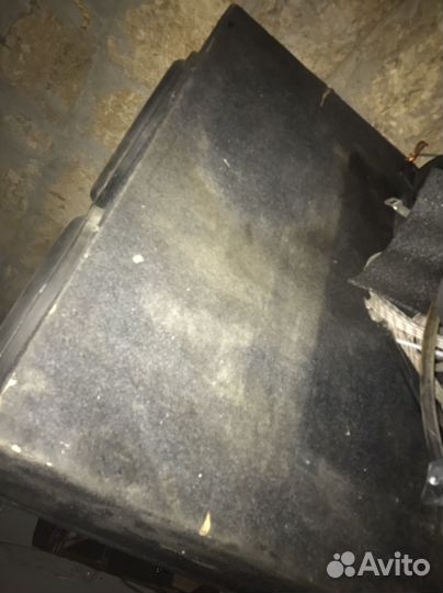 Сабвуфер с моноблоком