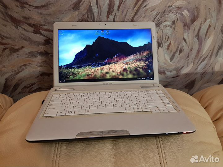 Toshiba Core i5-2430M /8озу /ssd 240 /видео 1Gb