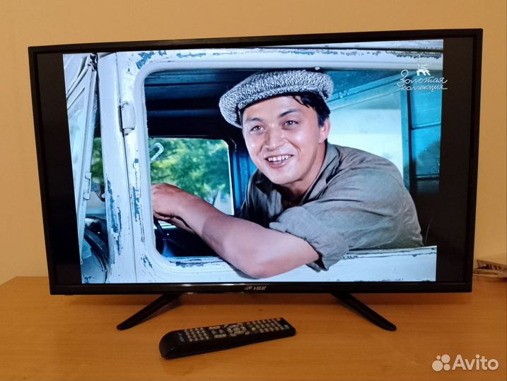 Телевизор не SMART 32 дюйма