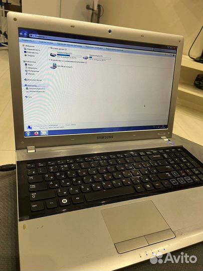 Ноутбук samsung RV515