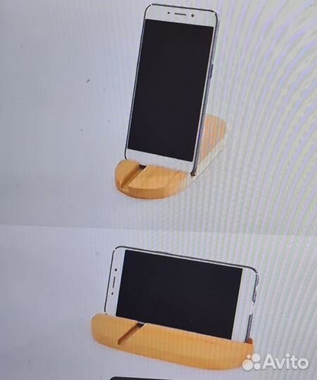 Деревянная подставка для телефона