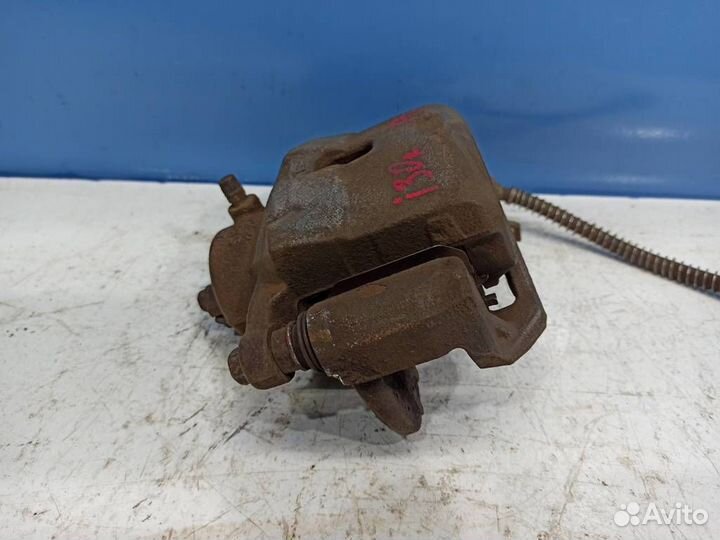 Суппорт передний левый Hyundai i30 2 2012-2015