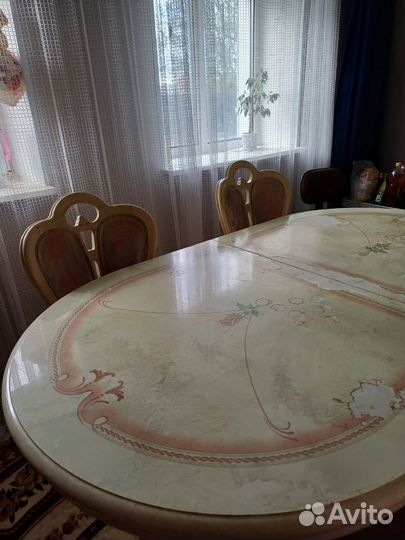 Кухонный стол и стулья бу