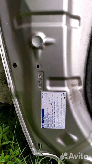 Капот toyota auris