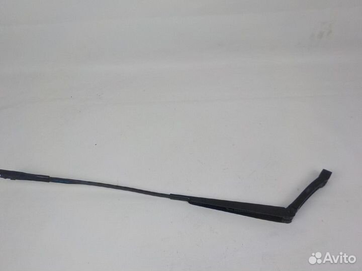 Поводок стеклоочистителя передний левый Audi Q7