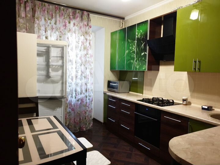 1-к. квартира, 42 м², 1/5 эт.