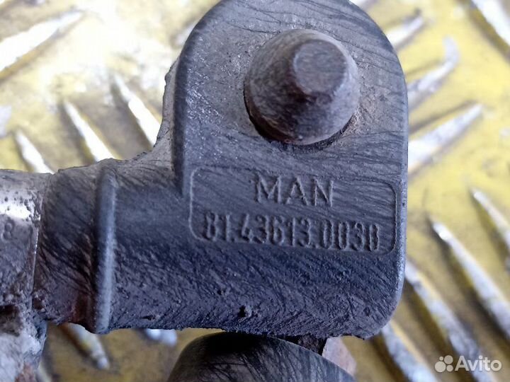 Тяга датчика уровня пола левая Man Tga Tgs Tgx Tgm