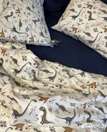 Постельное белье новое сатиновое