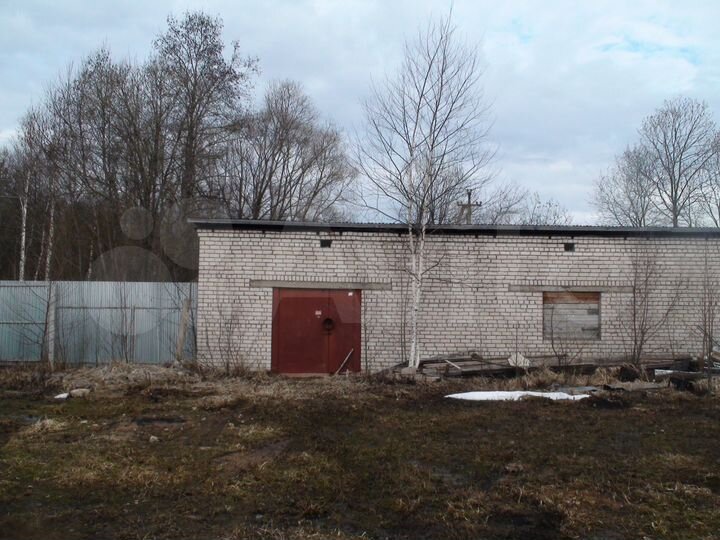 Помещение свободного назначения, 376 м²