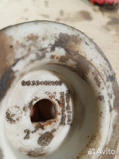 Чашка опоры амортизатора Peugeot 308