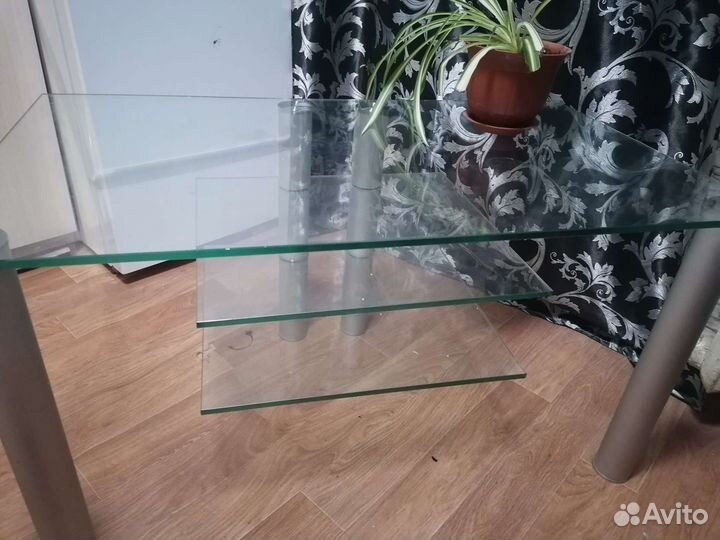 Журнальный стол