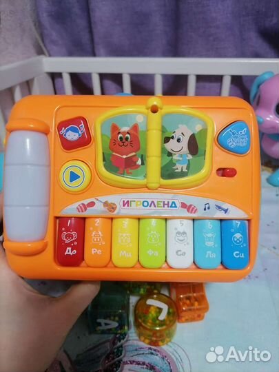 Игрушка музыкальный автобус