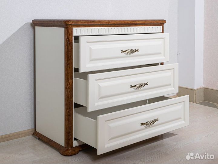Комод белый