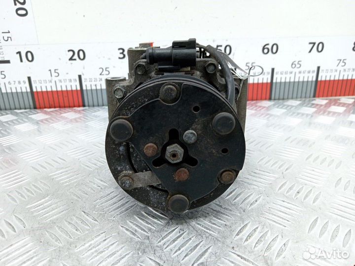 Компрессор кондиционера для Audi A4 B5