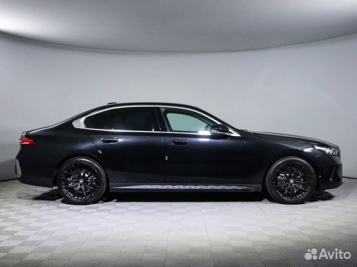 BMW 5 серия 2.0 AT, 2023, 3 942 км