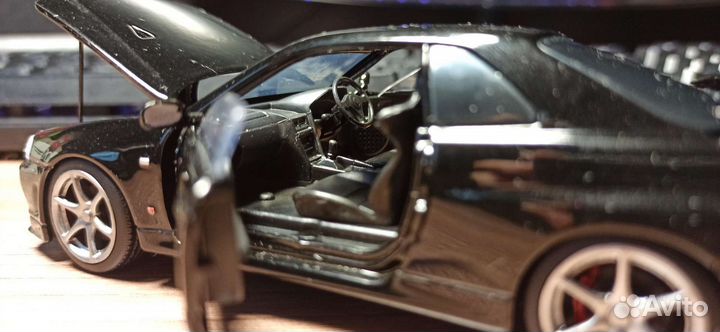Моделька Nissan GT-R R34 (Skyline)