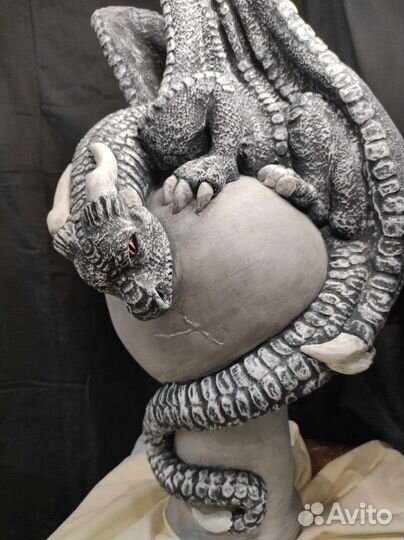 Садовая скульптура дракон