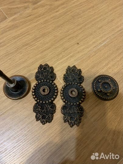 Дверная ручка латунь