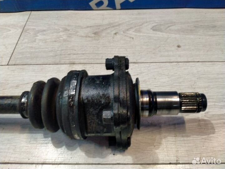 Привод задний правый Toyota Mark Ii GX100 1GFE