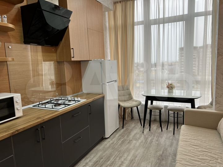 2-к. квартира, 42 м², 8/9 эт.