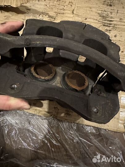 Тормозной суппорт ssang yong kyron