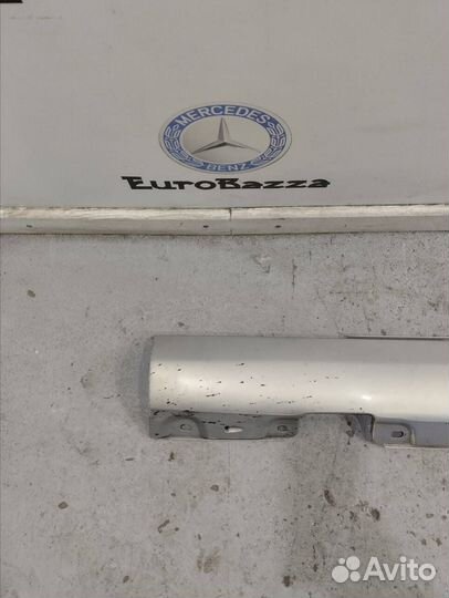 Накладка порога пластиковая левая Mercedes W203