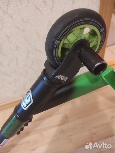 Трюковой самокат 