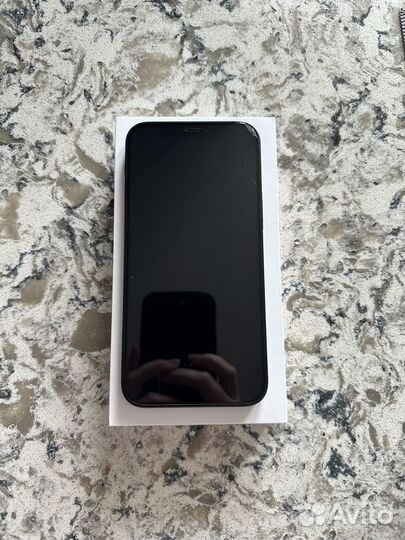 iPhone 12, 64 ГБ