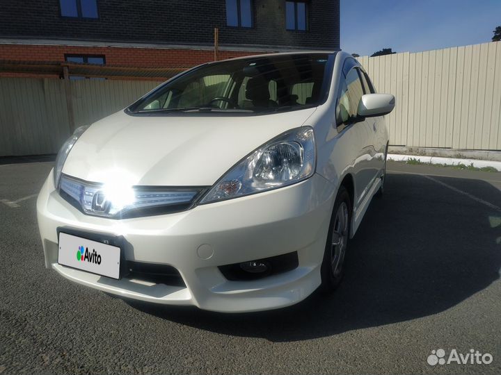 Honda Fit Shuttle 1.3 CVT, 2012, 102 000 км