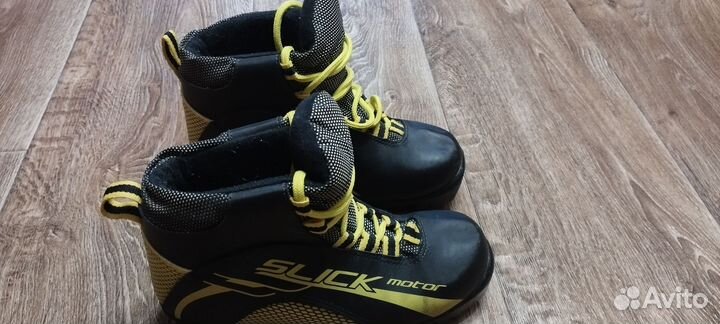 Лыжные ботинки детские 36