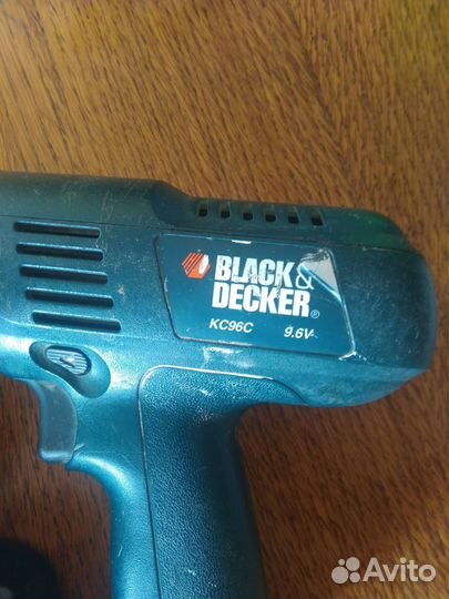 Шуруповерт Black & Decker