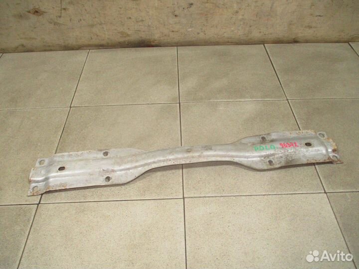 Усилитель пола VW Polo Sedan 2010-2020