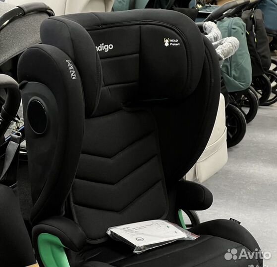 Автокресло Defender черное i-size isofix