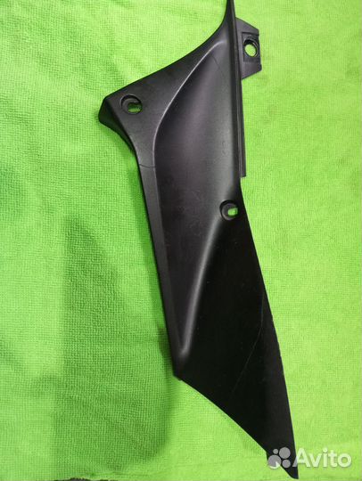 Полка обтекателя Yamaha r1 2003