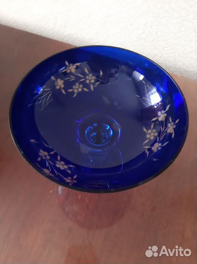 Конфетница цветное стекло