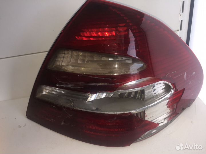 Фонари задние левый и правый Mercedes-Benz E W211