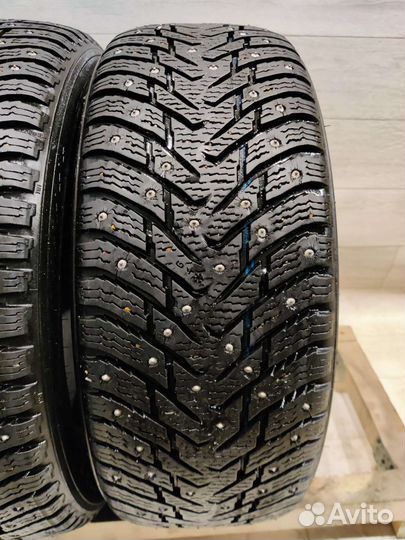 Nokian Tyres Hakkapeliitta 8 205/55 R16 94T