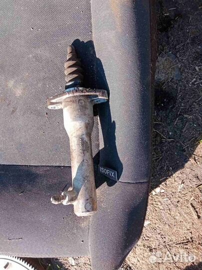 Цилиндр сцепления рабочий Mitsubishi Lancer 10 1.5