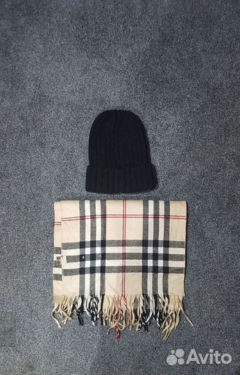 Шапки женские и шарф