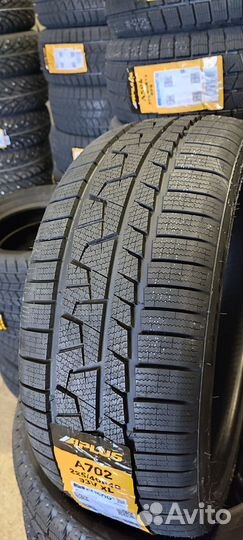 Aplus A702 225/40 R19 93V