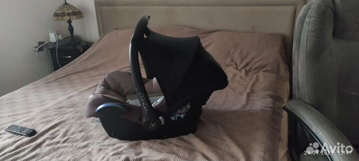 Автолюлька maxi cosi с базой isofix