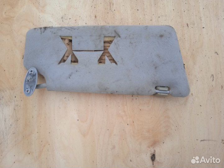 Козырек солнцезащитный передний левый Ford Focus 1