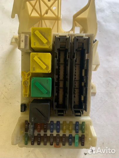 Блок предохранителей передний Ford Mondeo FD 1993