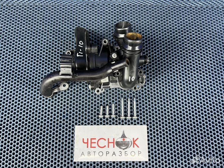 Помпа Термостат Volkswagen Tiguan CAW 2.0