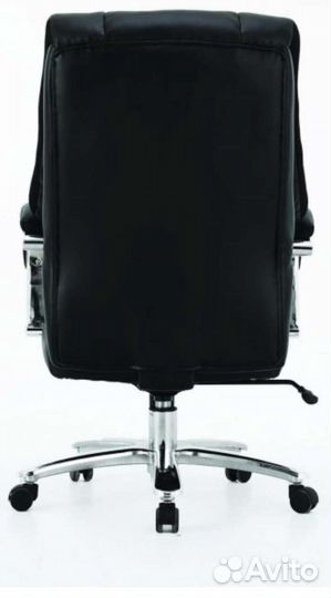 Офисное кресло