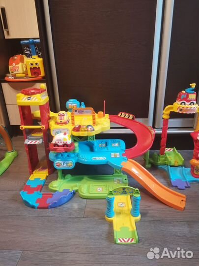 Vtech трек гараж и пожарная станция