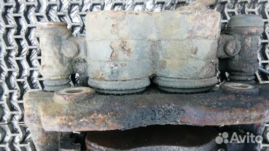 Суппорт тормозной передний левый volkswagen crafte