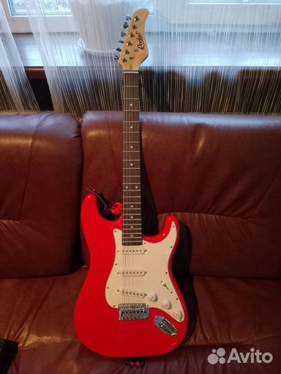 Электрогитара с комбиком, чехлом, ремнем и тюнером